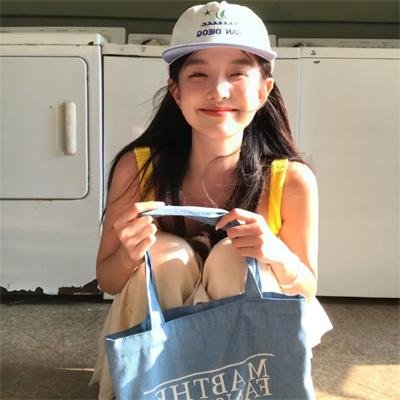 泄密者 首屏封面