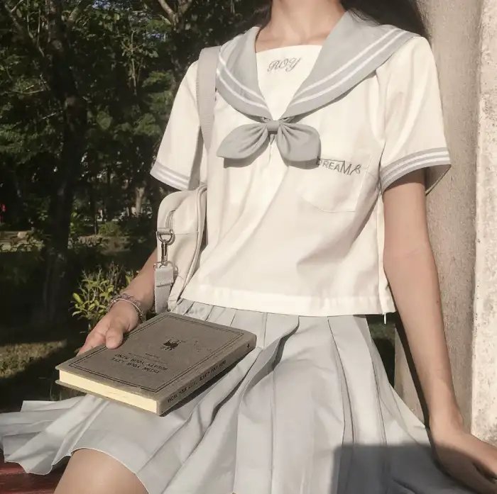 非常线之女 封面